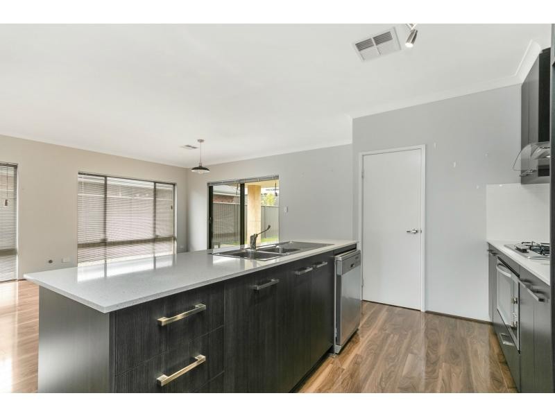 81 Dovedale Street, Harrisdale WA 6112