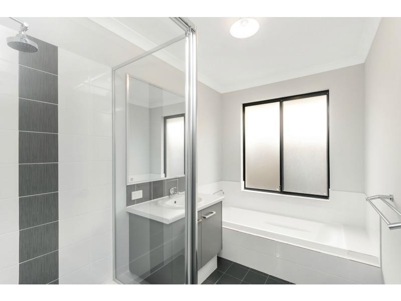 81 Dovedale Street, Harrisdale WA 6112