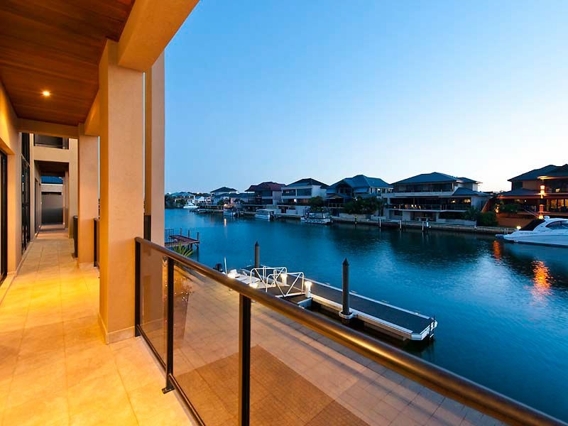 30 Brindabella Crescent, Halls Head WA 6210