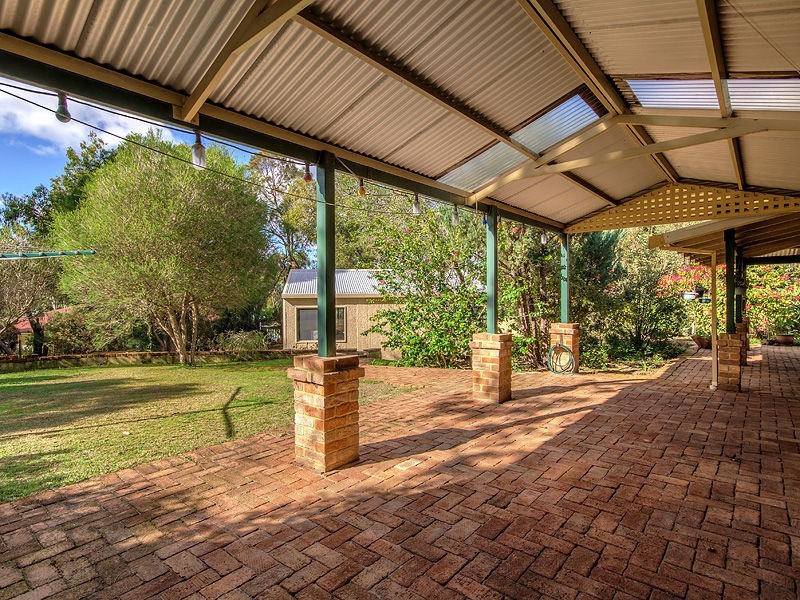 15 Blacksmith Drive, Wellard WA 6170