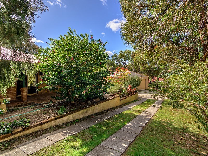 15 Blacksmith Drive, Wellard WA 6170