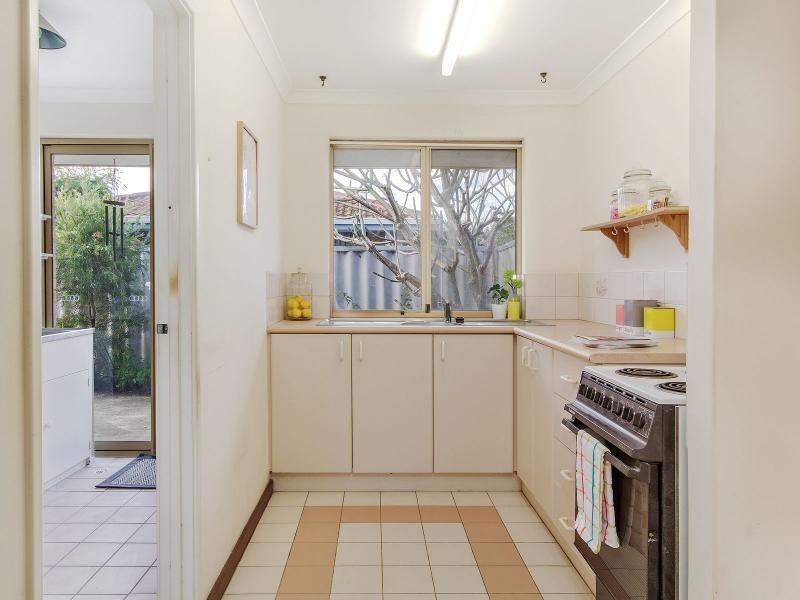 43/15-17 Ashford Avenue, Rockingham WA 6168