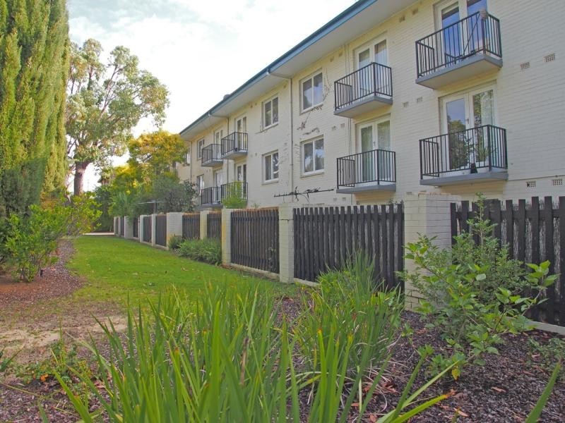 14/17 The Avenue, Crawley WA 6009