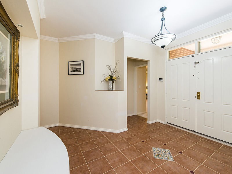 7 Ailsa Way, The Vines WA 6069