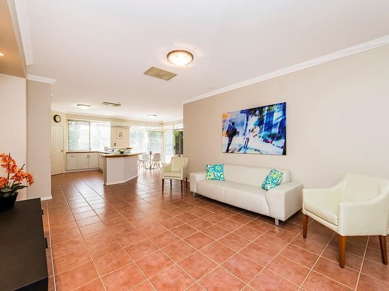 7 Ailsa Way, The Vines WA 6069