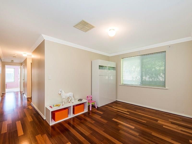 7 Ailsa Way, The Vines WA 6069