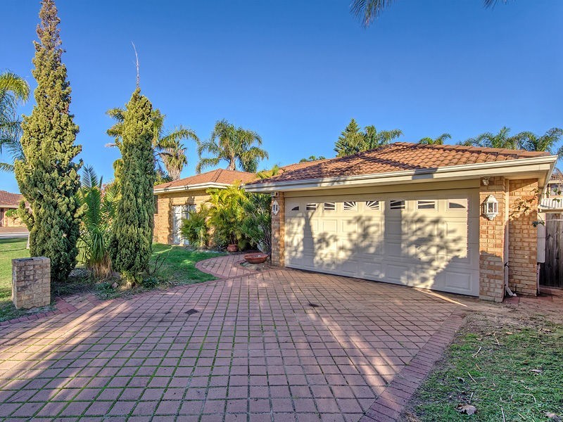 39 Carlow Circle, Waterford WA 6152