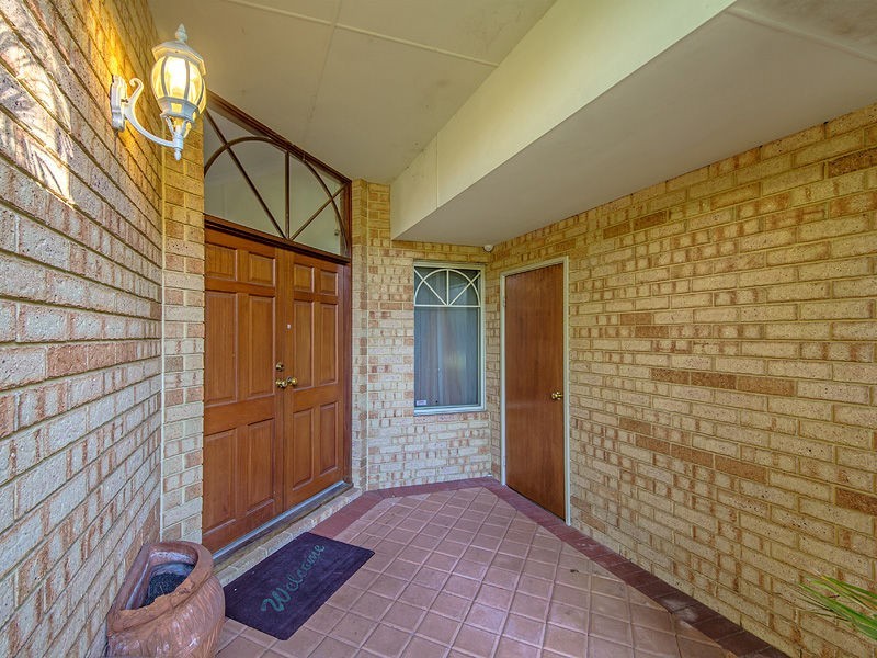 39 Carlow Circle, Waterford WA 6152