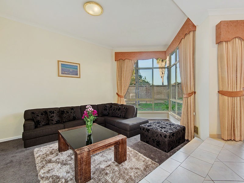 39 Carlow Circle, Waterford WA 6152