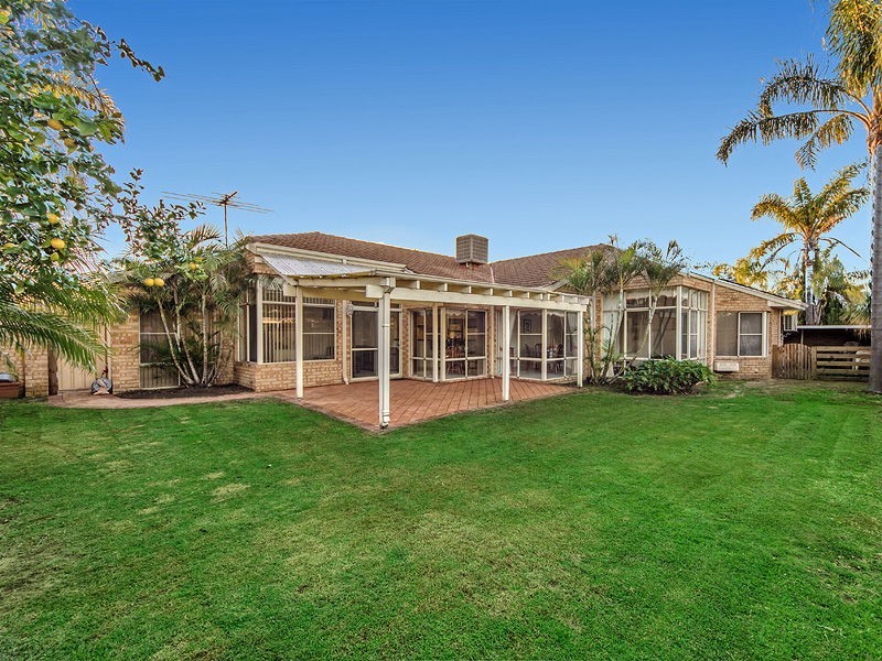 39 Carlow Circle, Waterford WA 6152