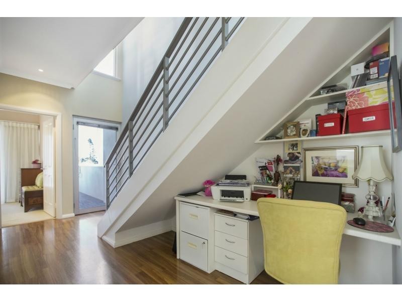 1/23 Oversby Street, Halls Head WA 6210