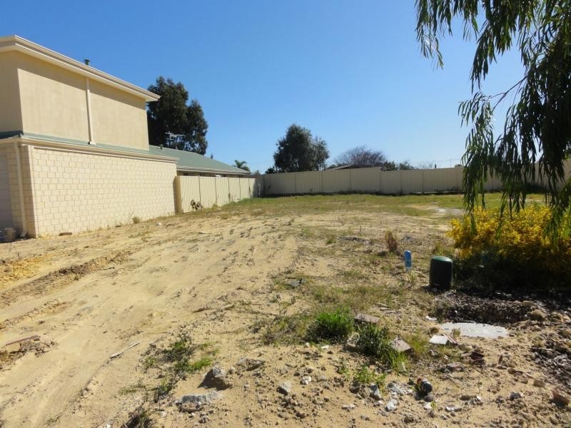 16 Quendamia Lane, Mandurah WA 6210