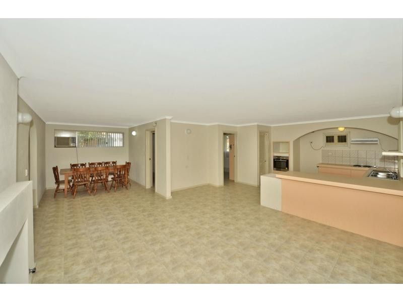 2 Clyde Place, Mandurah WA 6210