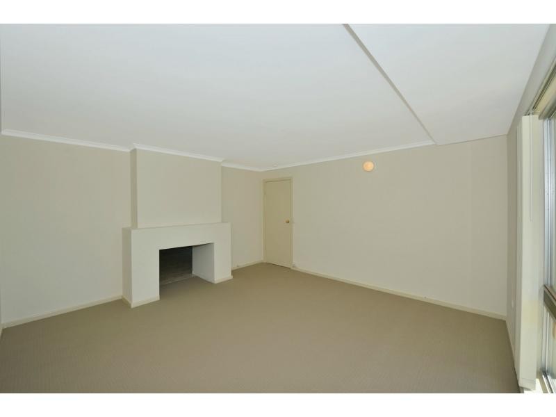 2 Clyde Place, Mandurah WA 6210