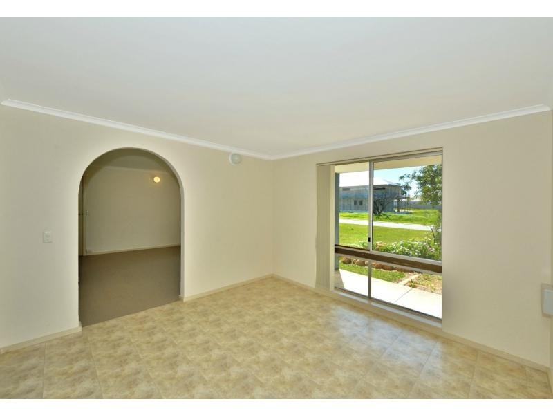2 Clyde Place, Mandurah WA 6210