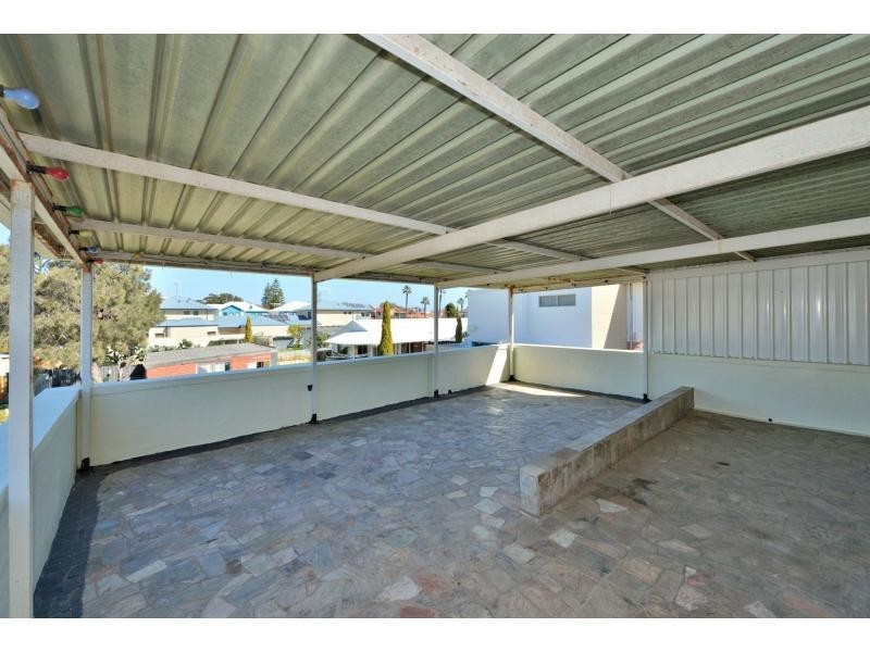 2 Clyde Place, Mandurah WA 6210