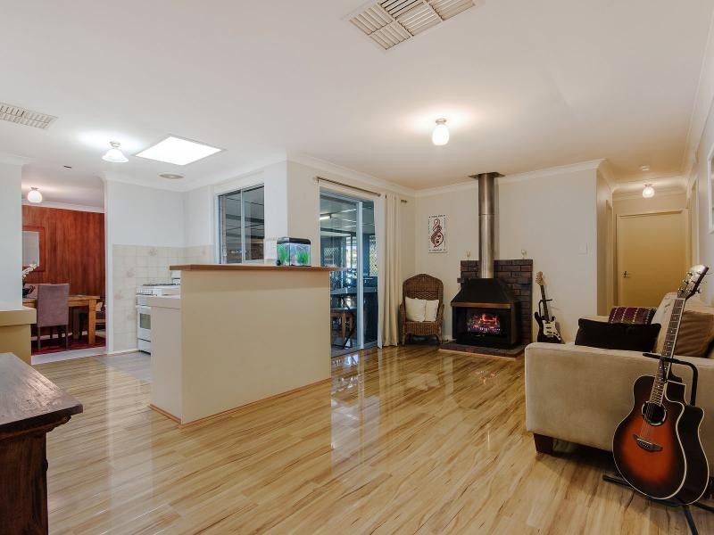 3 Carey Place, Cooloongup WA 6168
