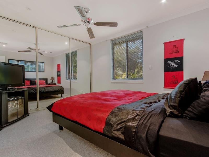 3 Carey Place, Cooloongup WA 6168
