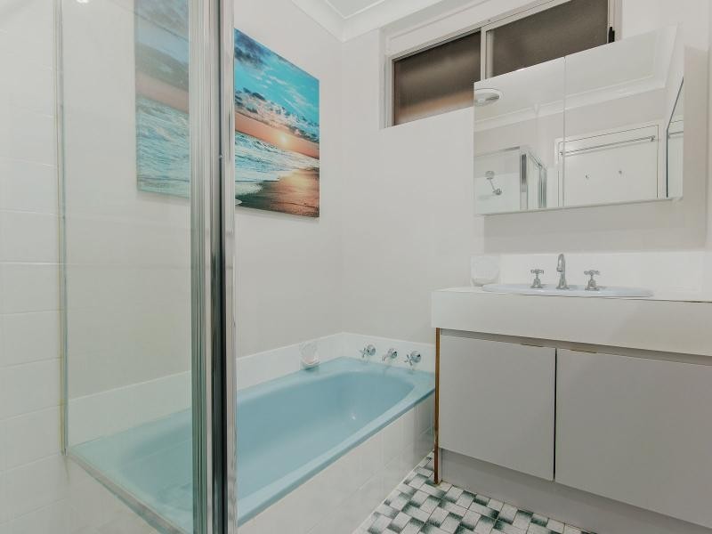 3 Carey Place, Cooloongup WA 6168