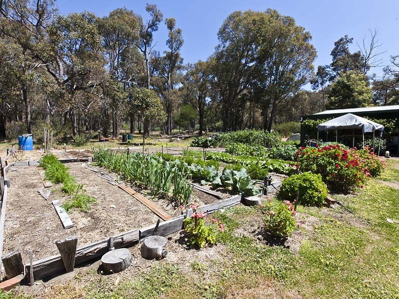70 Forsyth Place, Chidlow WA 6556