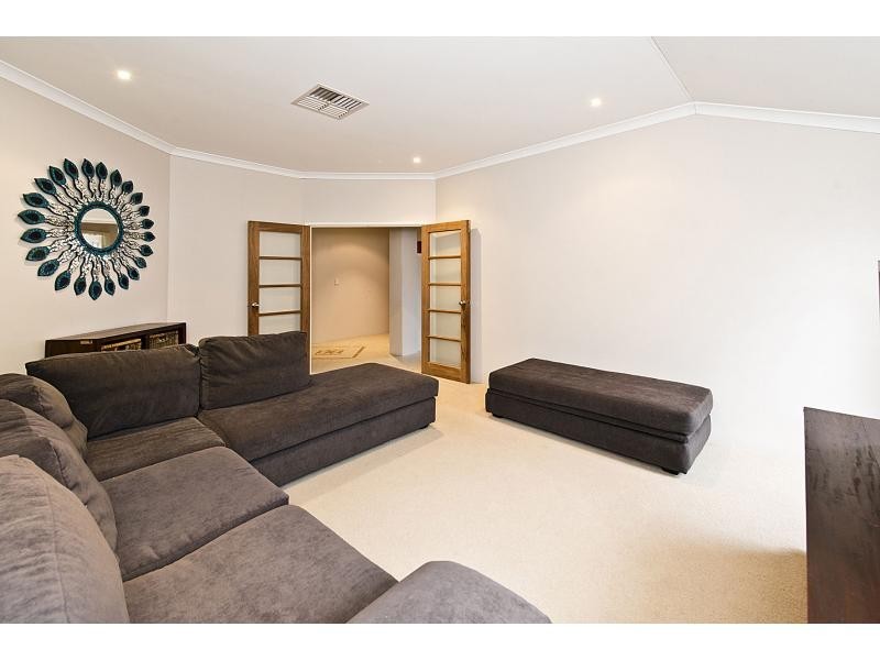 22 Cote D’Azur Gardens, Port Kennedy WA 6172