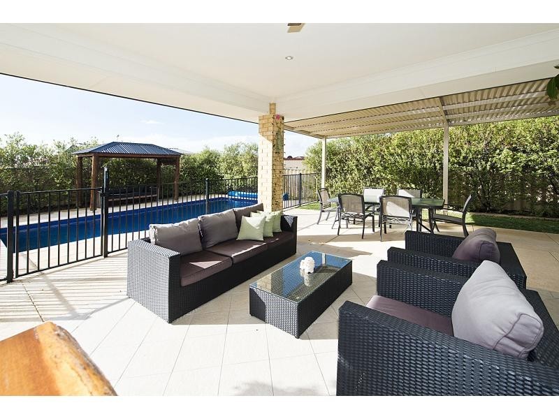 22 Cote D’Azur Gardens, Port Kennedy WA 6172