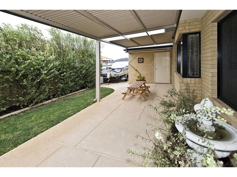 22 Cote D’Azur Gardens, Port Kennedy WA 6172