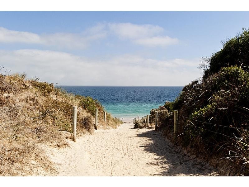 22 Cote D’Azur Gardens, Port Kennedy WA 6172