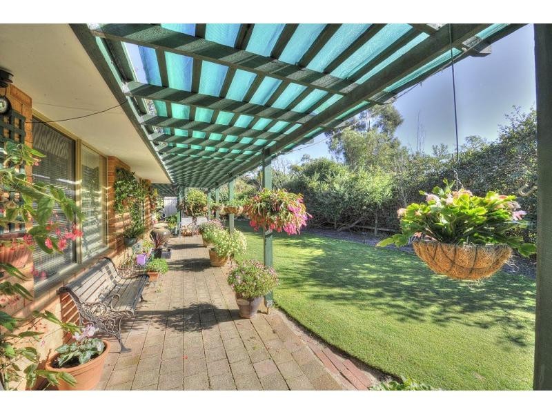 3 Saddler Close, Wellard WA 6170