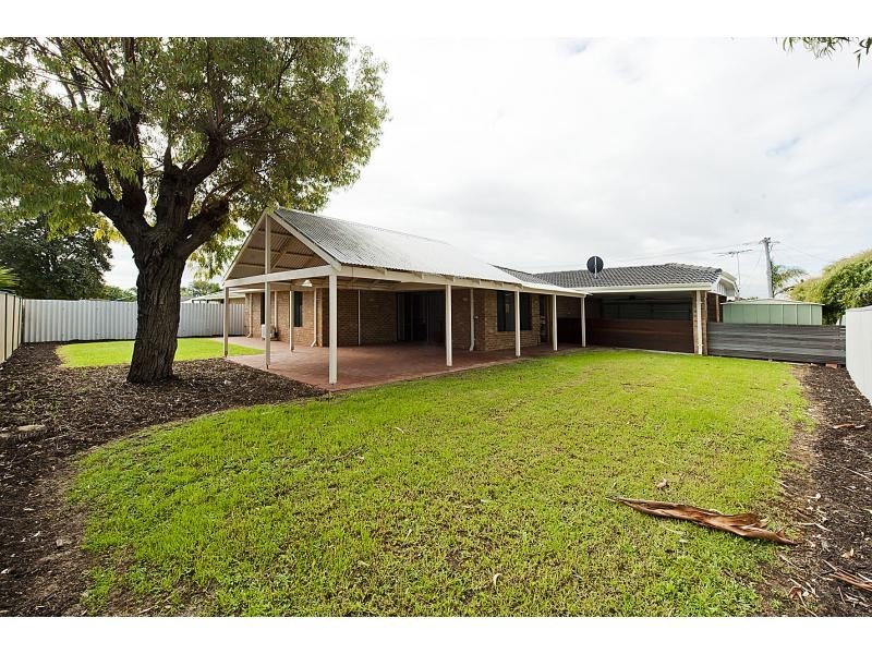 12 Pinedale Way, Safety Bay WA 6169