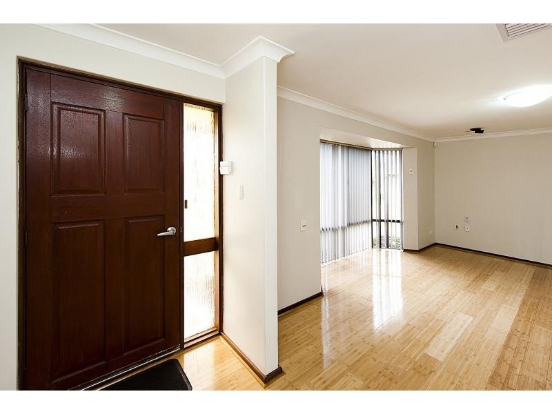 12 Pinedale Way, Safety Bay WA 6169