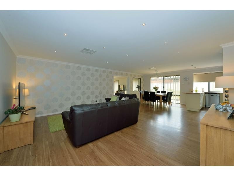 3 Miles Entrance, Baldivis WA 6171