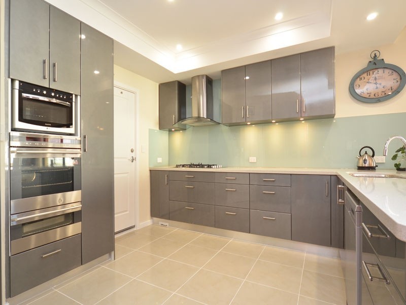 2 Hillsdale Rise, Darch WA 6065