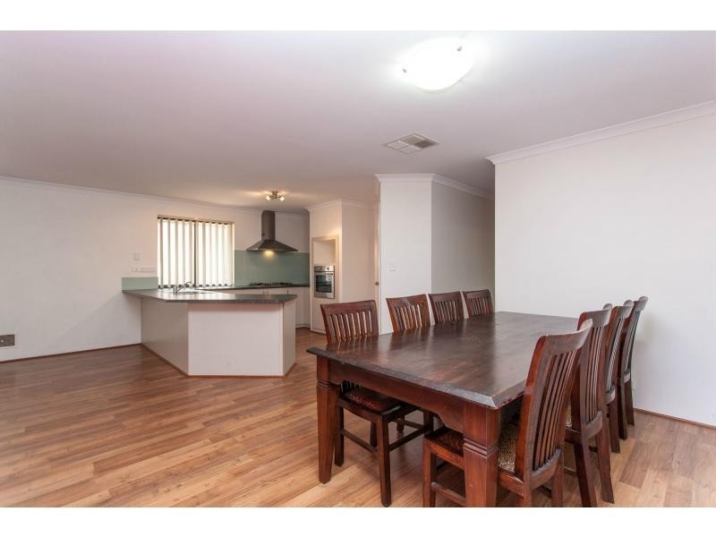 6 Pynsent Lane, Canning Vale WA 6155