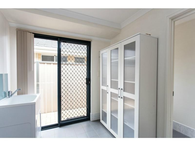 6 Pynsent Lane, Canning Vale WA 6155