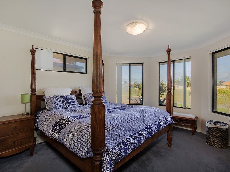 44 Daintree Loop, Bertram WA 6167
