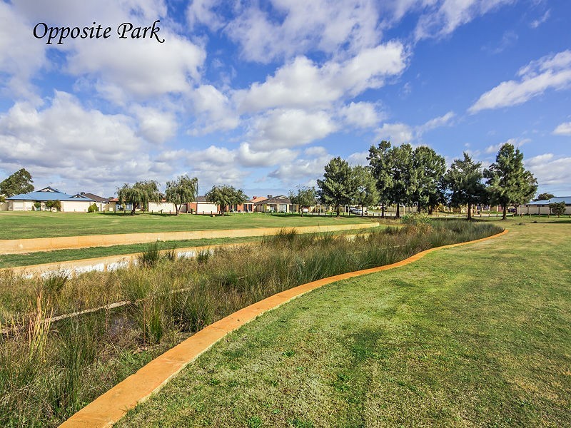 44 Daintree Loop, Bertram WA 6167