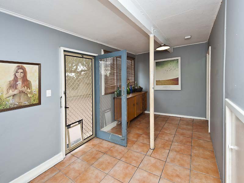 22 Mckenzie Road, Shoalwater WA 6169