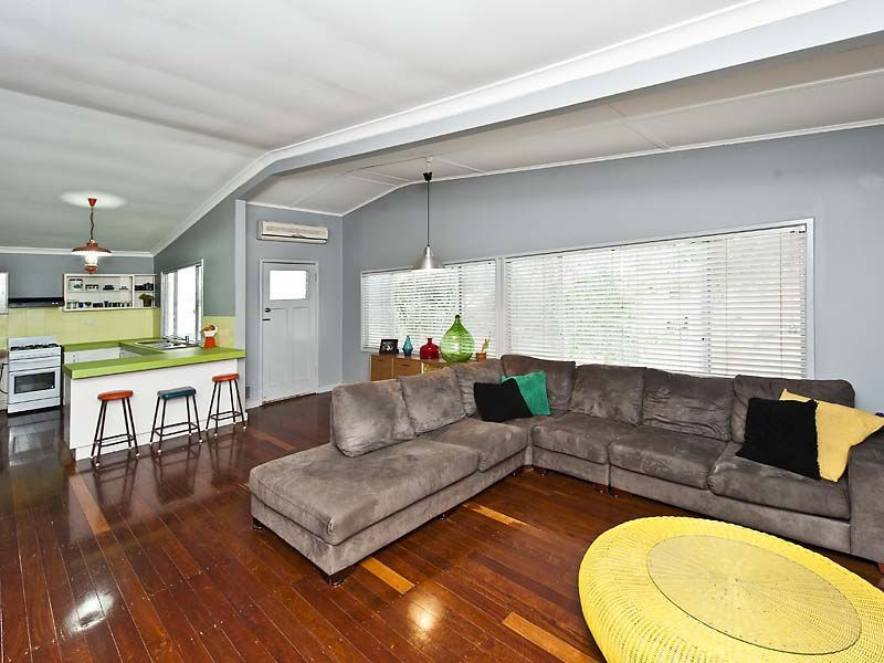 22 Mckenzie Road, Shoalwater WA 6169