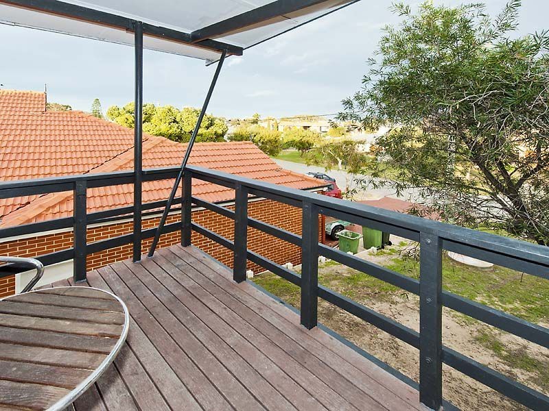 22 Mckenzie Road, Shoalwater WA 6169