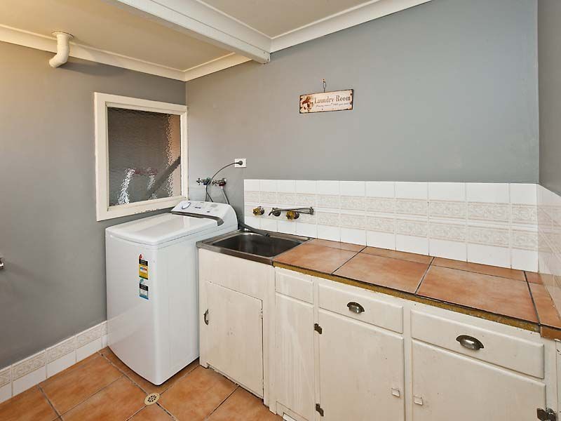 22 Mckenzie Road, Shoalwater WA 6169