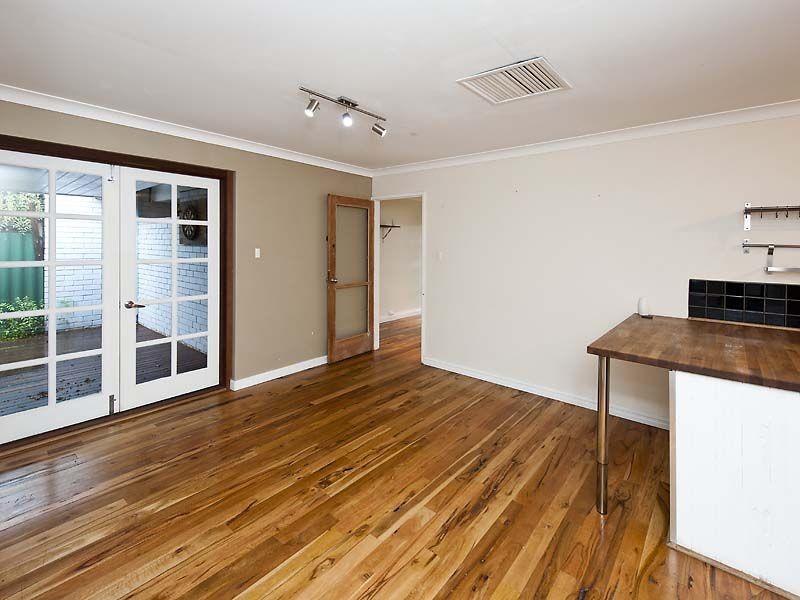 17B Forrester Road, Safety Bay WA 6169