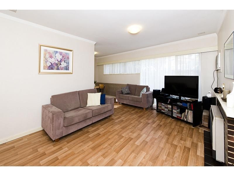 9 Taylor Street, White Gum Valley WA 6162