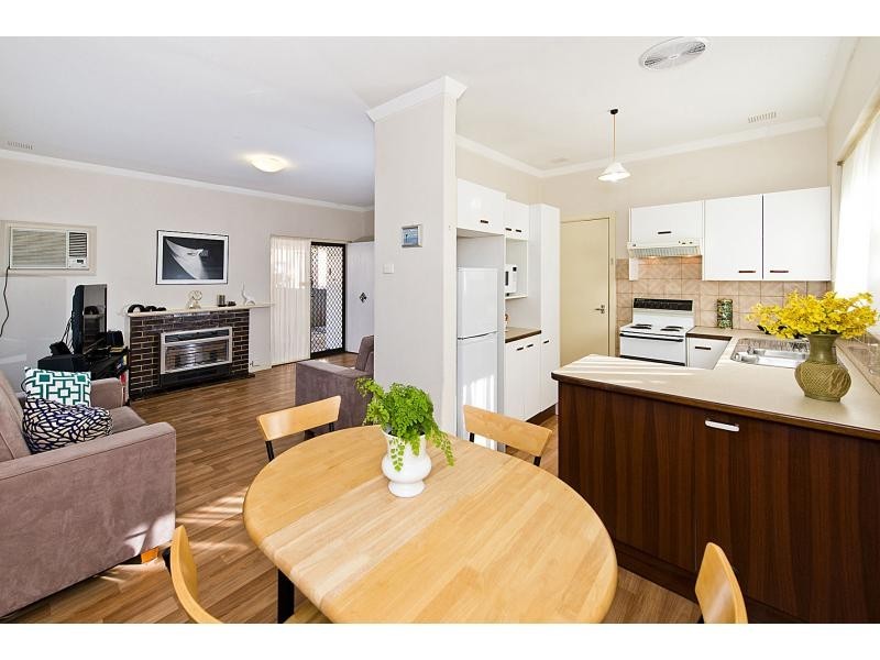 9 Taylor Street, White Gum Valley WA 6162