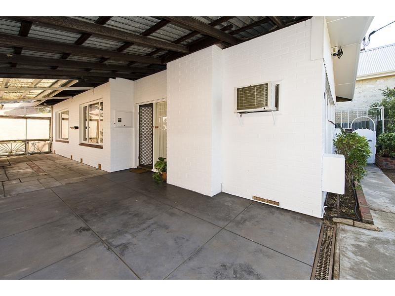 9 Taylor Street, White Gum Valley WA 6162