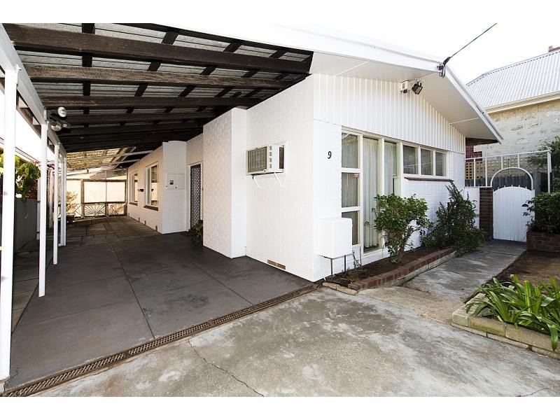 9 Taylor Street, White Gum Valley WA 6162