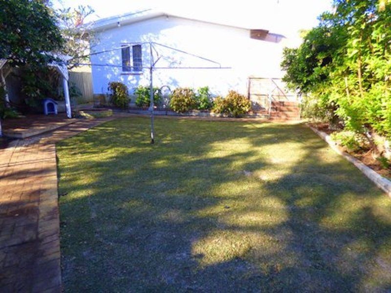 9 Taylor Street, White Gum Valley WA 6162