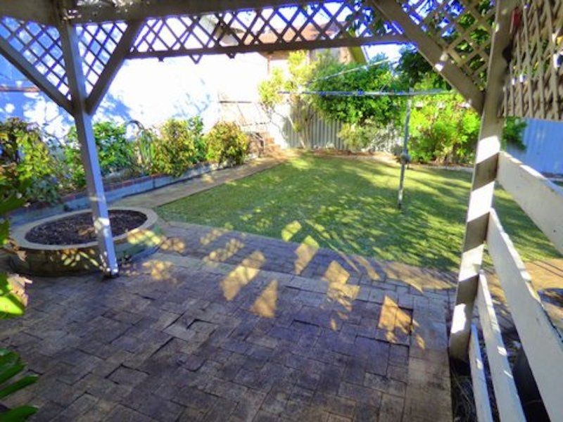 9 Taylor Street, White Gum Valley WA 6162