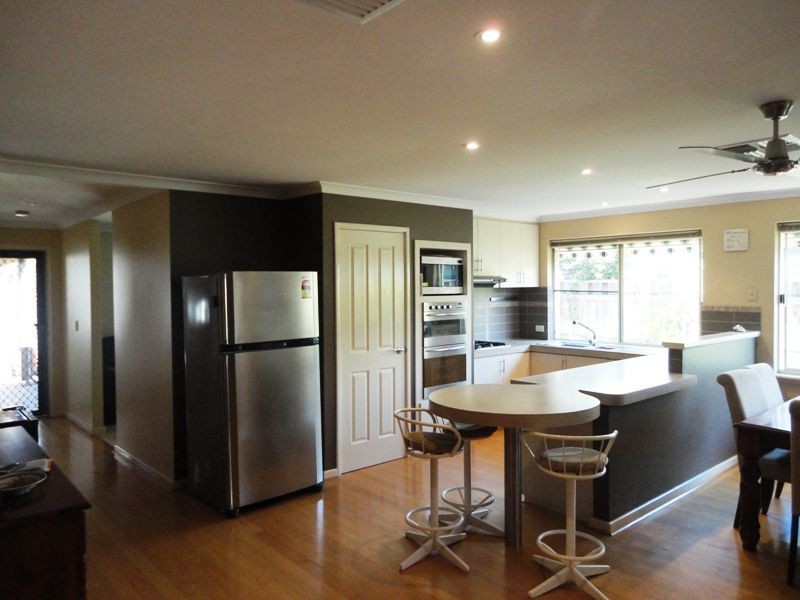 4/42 Barbican Street West, Shelley WA 6148