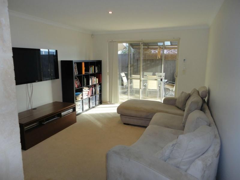 4/42 Barbican Street West, Shelley WA 6148